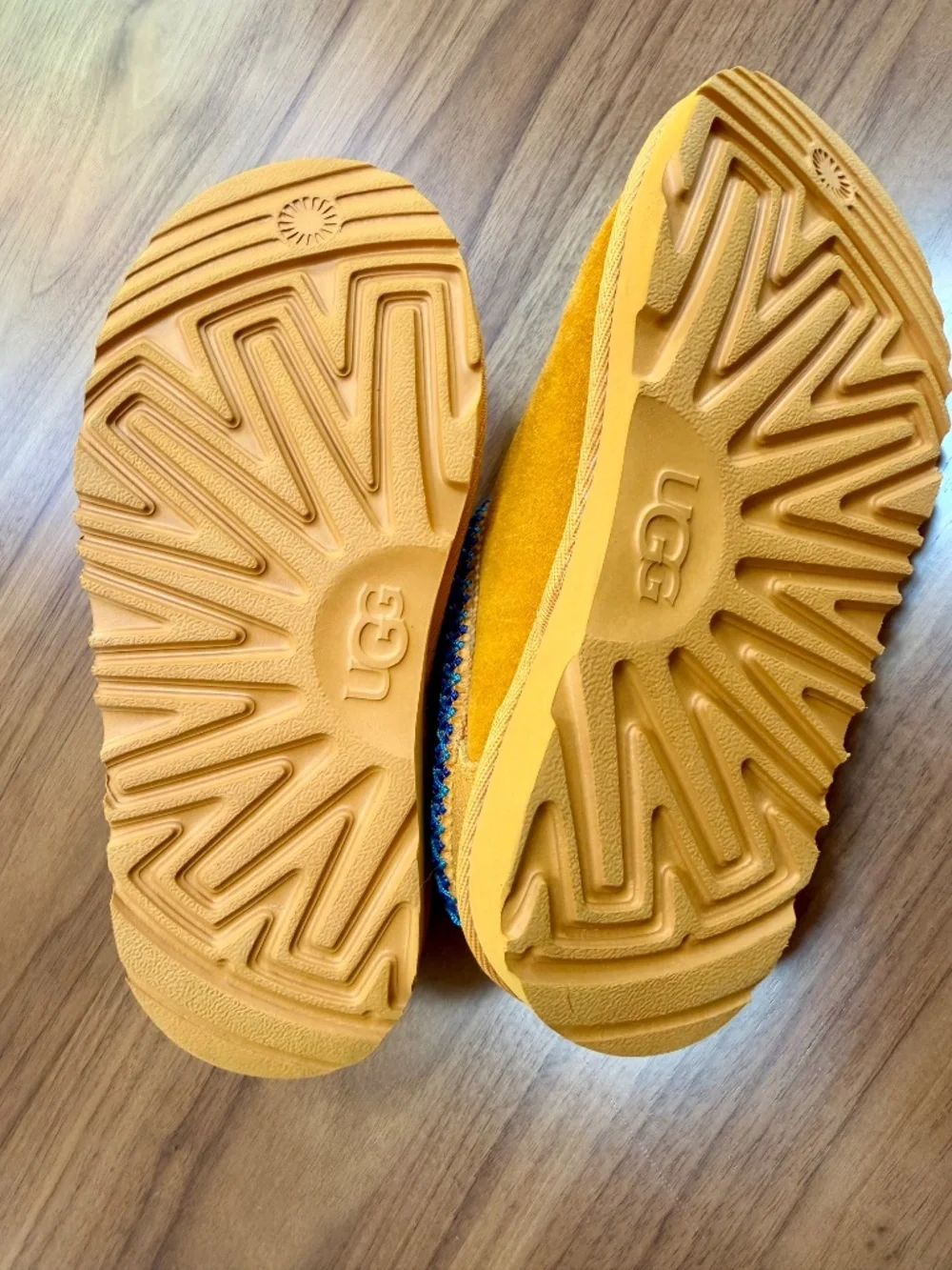 🔥 RARE UGG x Sesame Street Cookie Monster Tasman II Slippers Kids Size 13